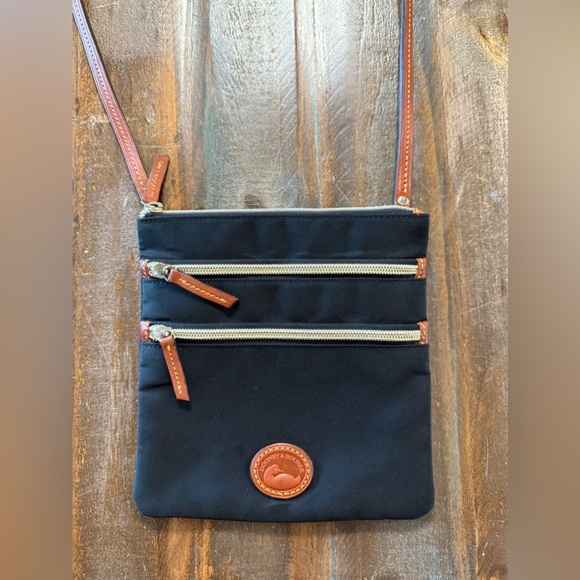 Dooney & Bourke Handbags - Dooney & Bourke North South Triple Zip Crossbody EUC